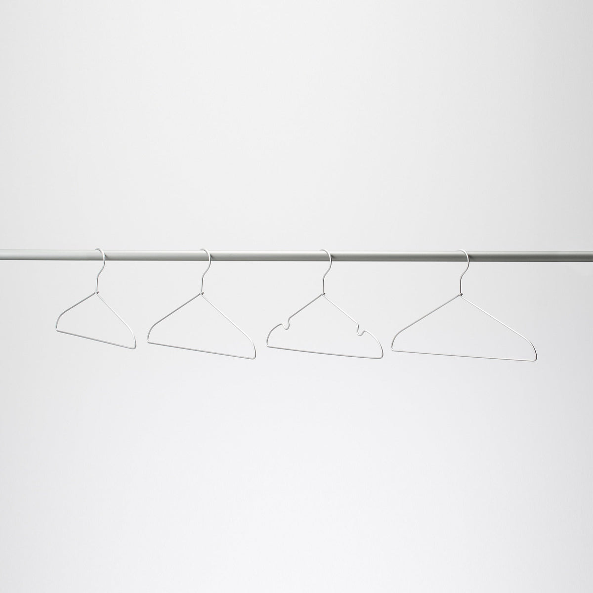Cintres en aluminium L16,5" (lot de 3) 8